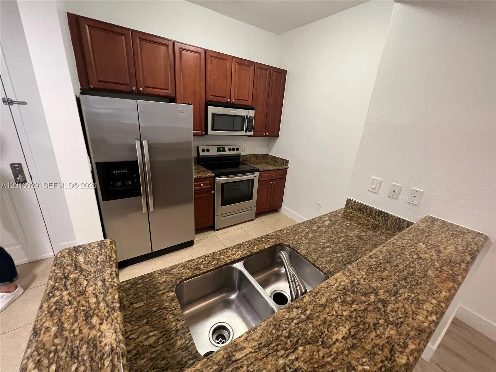 3001 NE 185th St # 122, Aventura FL 33180