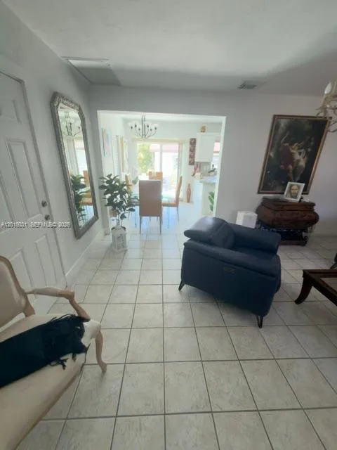 6801 SW 27th St, Miami FL 33155
