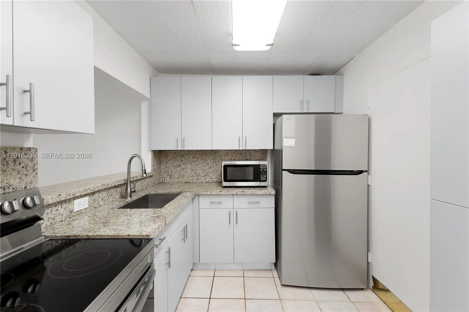 345 Ocean Dr # 424, Miami Beach FL 33139