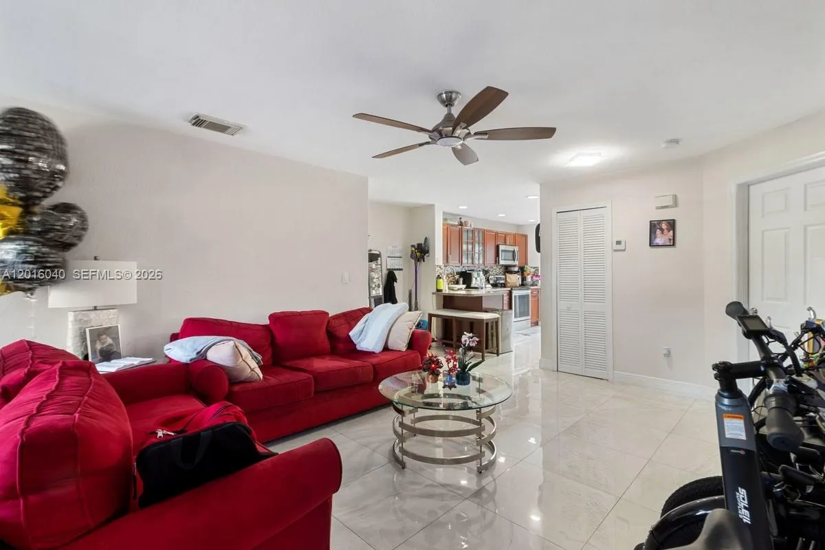 5605 NW 109th Ave # 71, Doral FL 33178