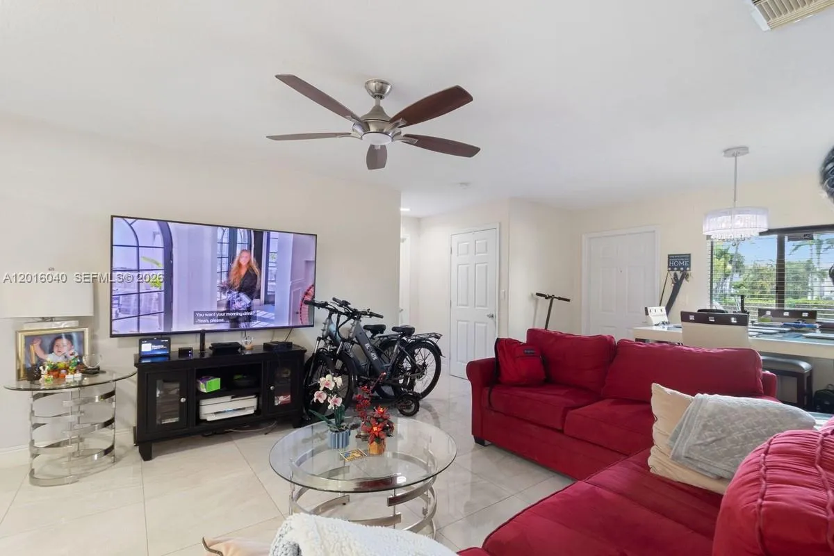 5605 NW 109th Ave # 71, Doral FL 33178