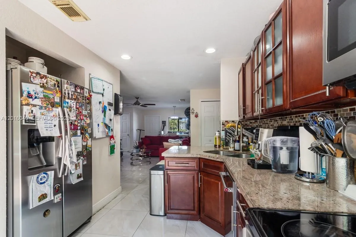 5605 NW 109th Ave # 71, Doral FL 33178