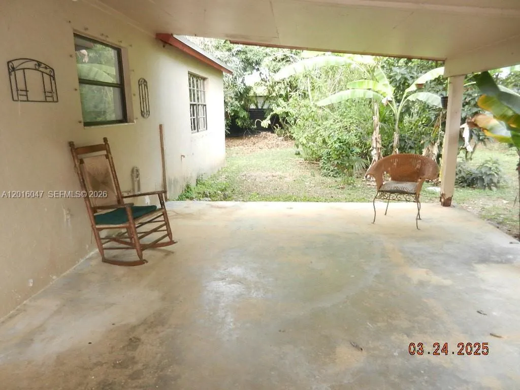 18950 SW 240th St, Homestead FL 33031