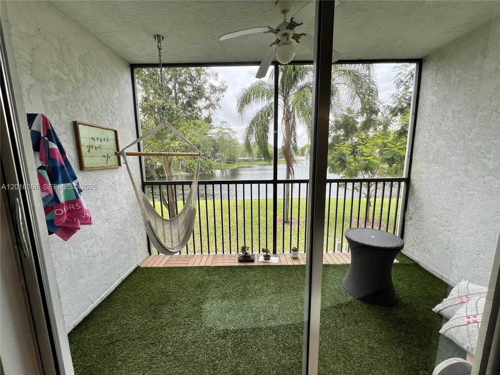 2236 N Cypress Bend Dr # 207, Pompano Beach FL 33069