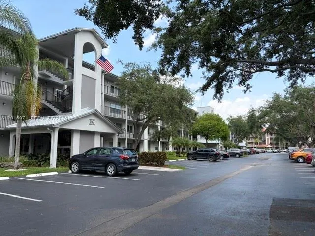 1300 SW 125th Ave # 308K, Pembroke Pines FL 33027