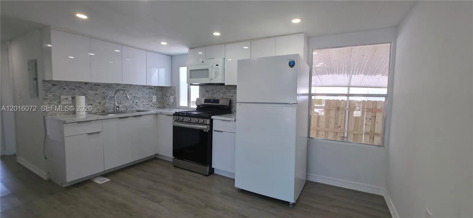 1730 SW 85th Ave, Davie FL 33324