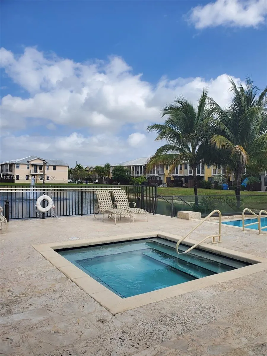 5810 NW 104th Path # 5810, Doral FL 33178