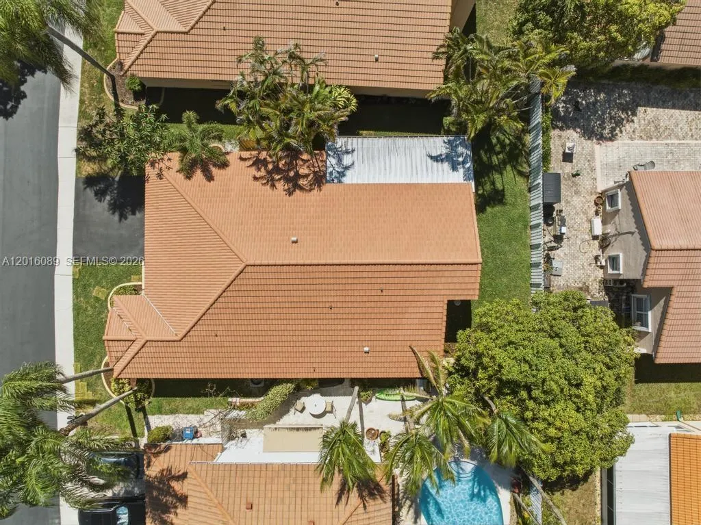 12511 NW 10th St, Sunrise FL 33323