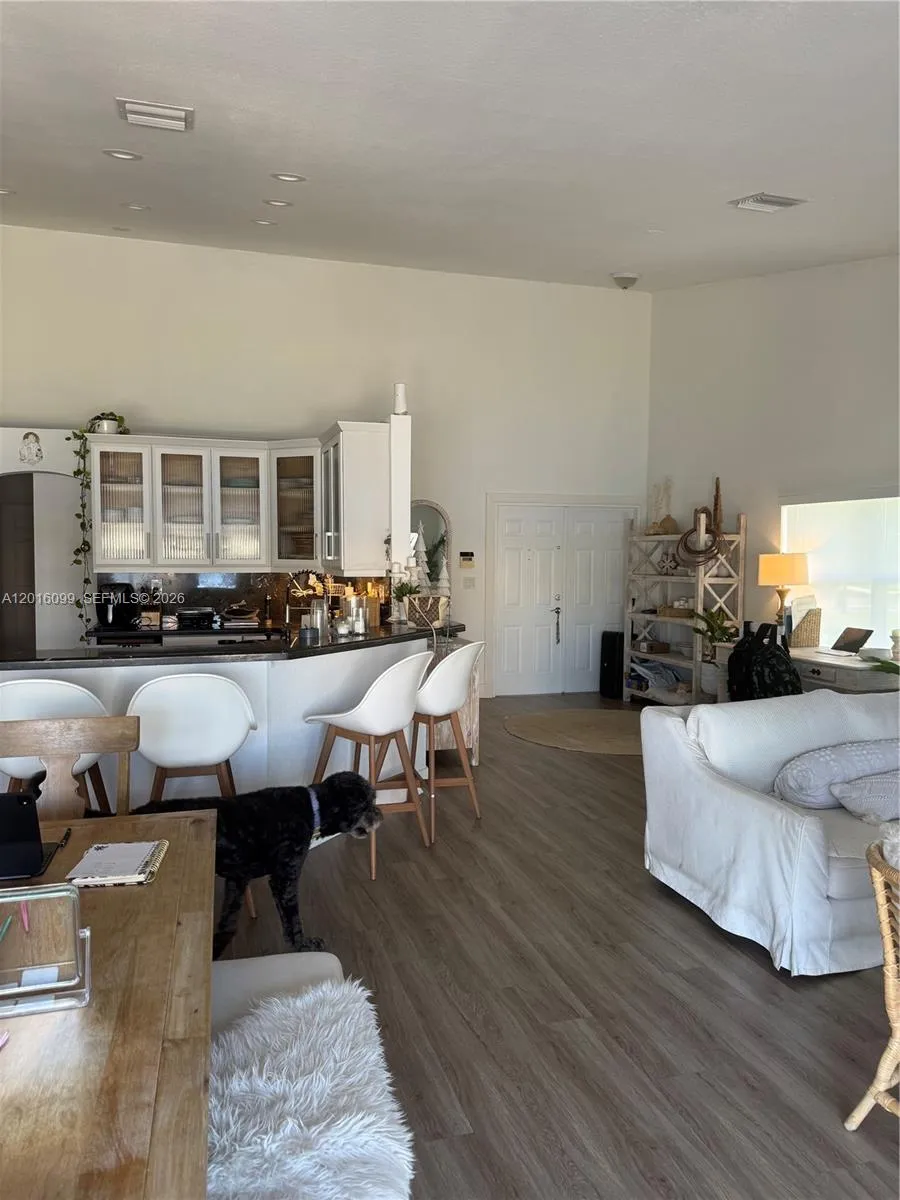 6389 NW 109th Ave # 6389, Doral FL 33178