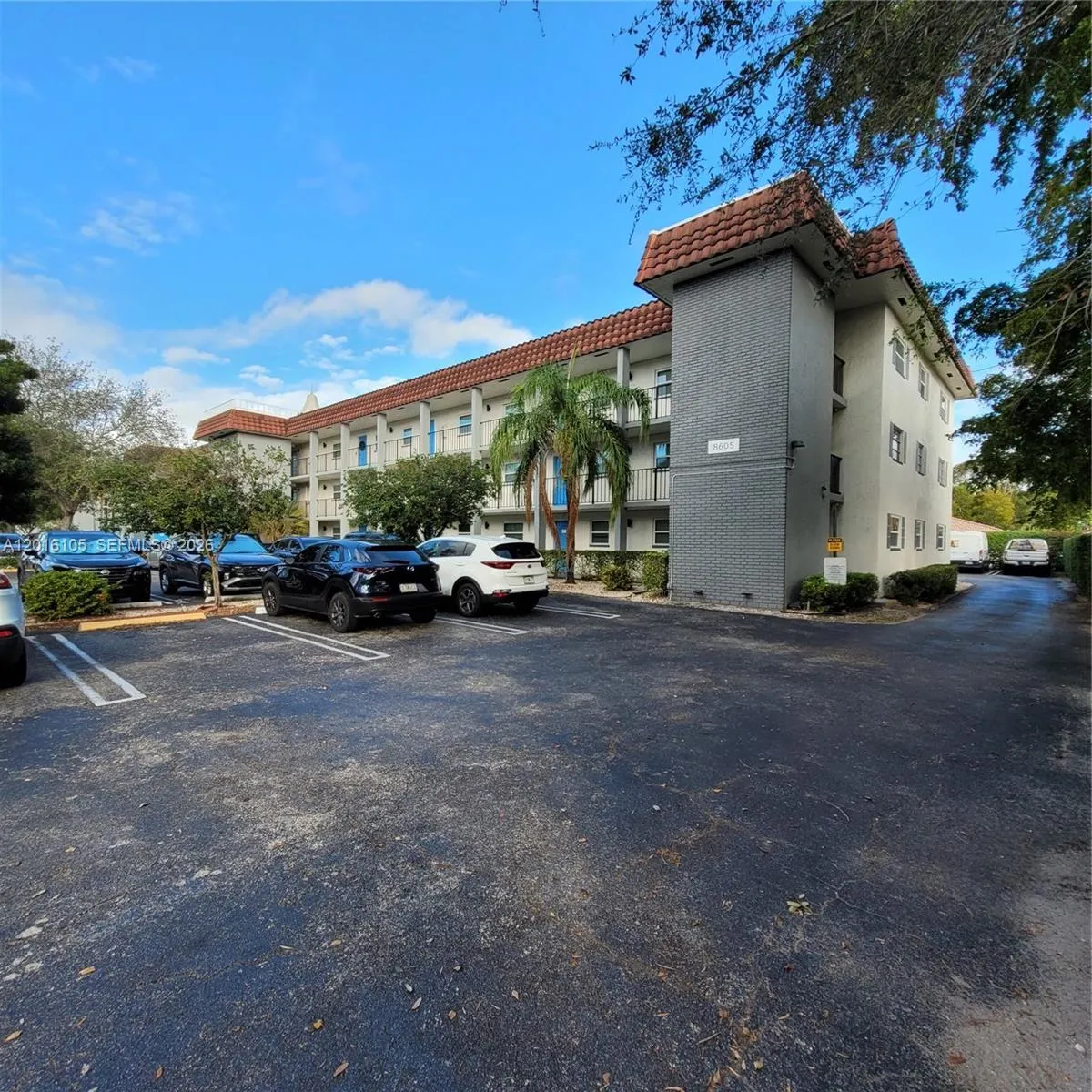8605 W Sample Rd # 111, Coral Springs FL 33065