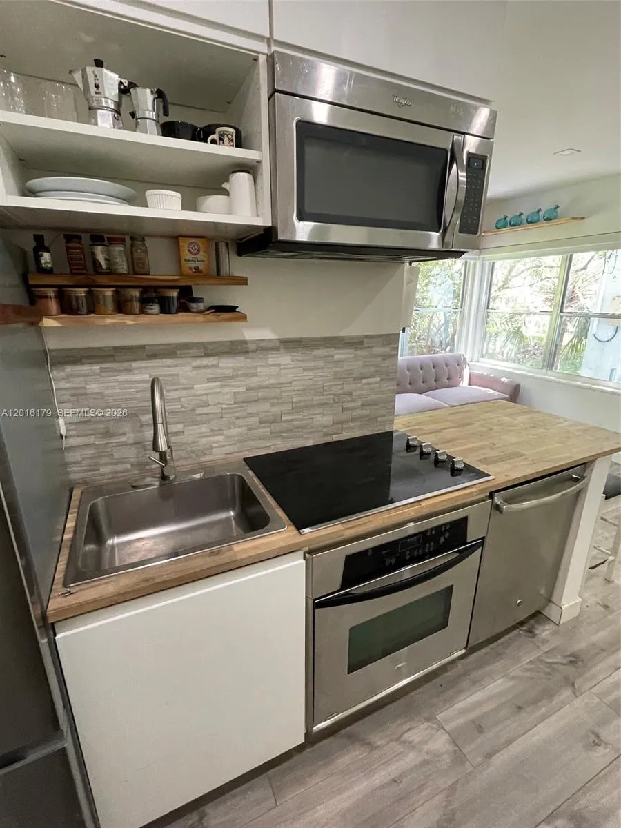 1555 Pennsylvania Ave # 110, Miami Beach FL 33139
