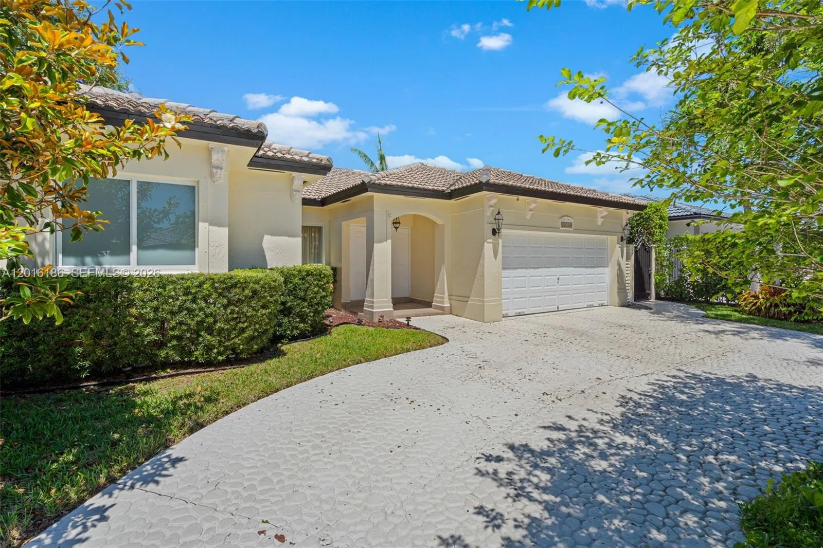 16238 NW 91st Ave, Miami Lakes FL 33018