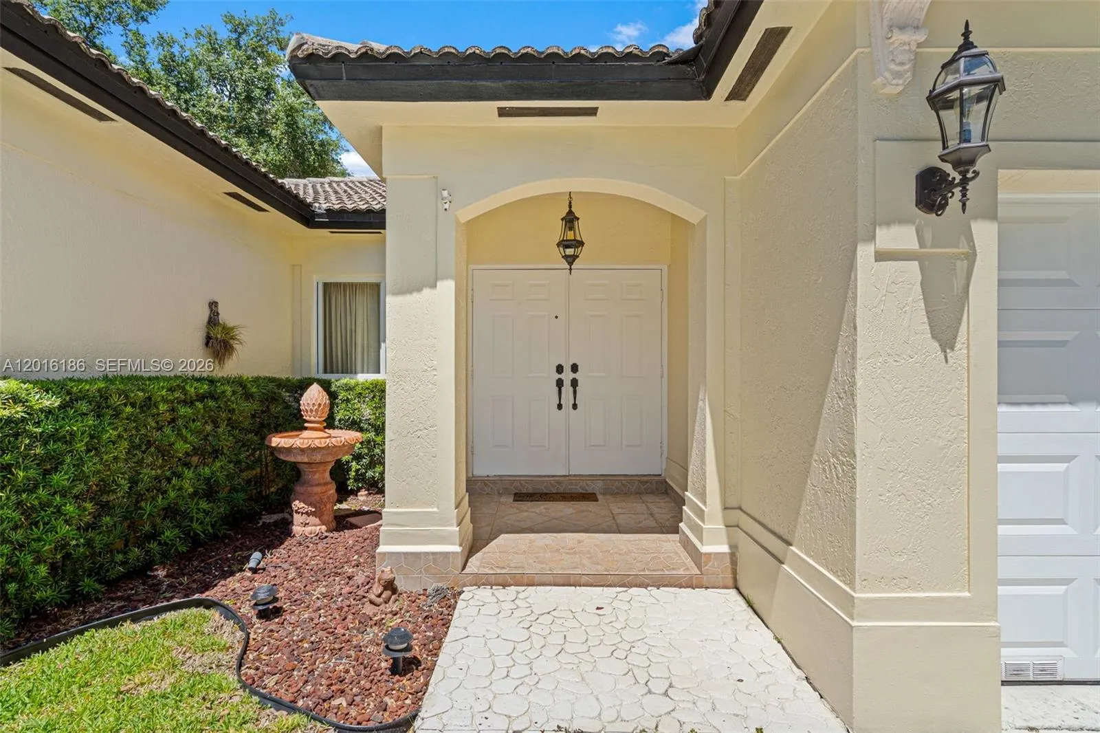 16238 NW 91st Ave, Miami Lakes FL 33018