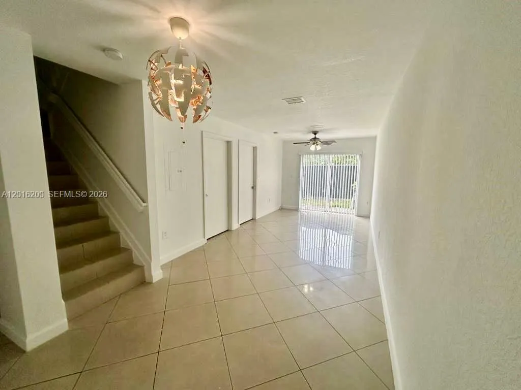 2170 NE 167th St # 103, North Miami Beach FL 33162