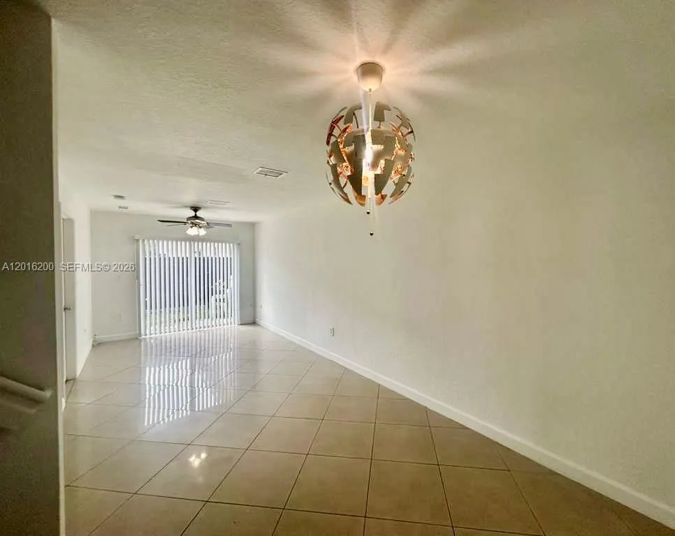 2170 NE 167th St # 103, North Miami Beach FL 33162
