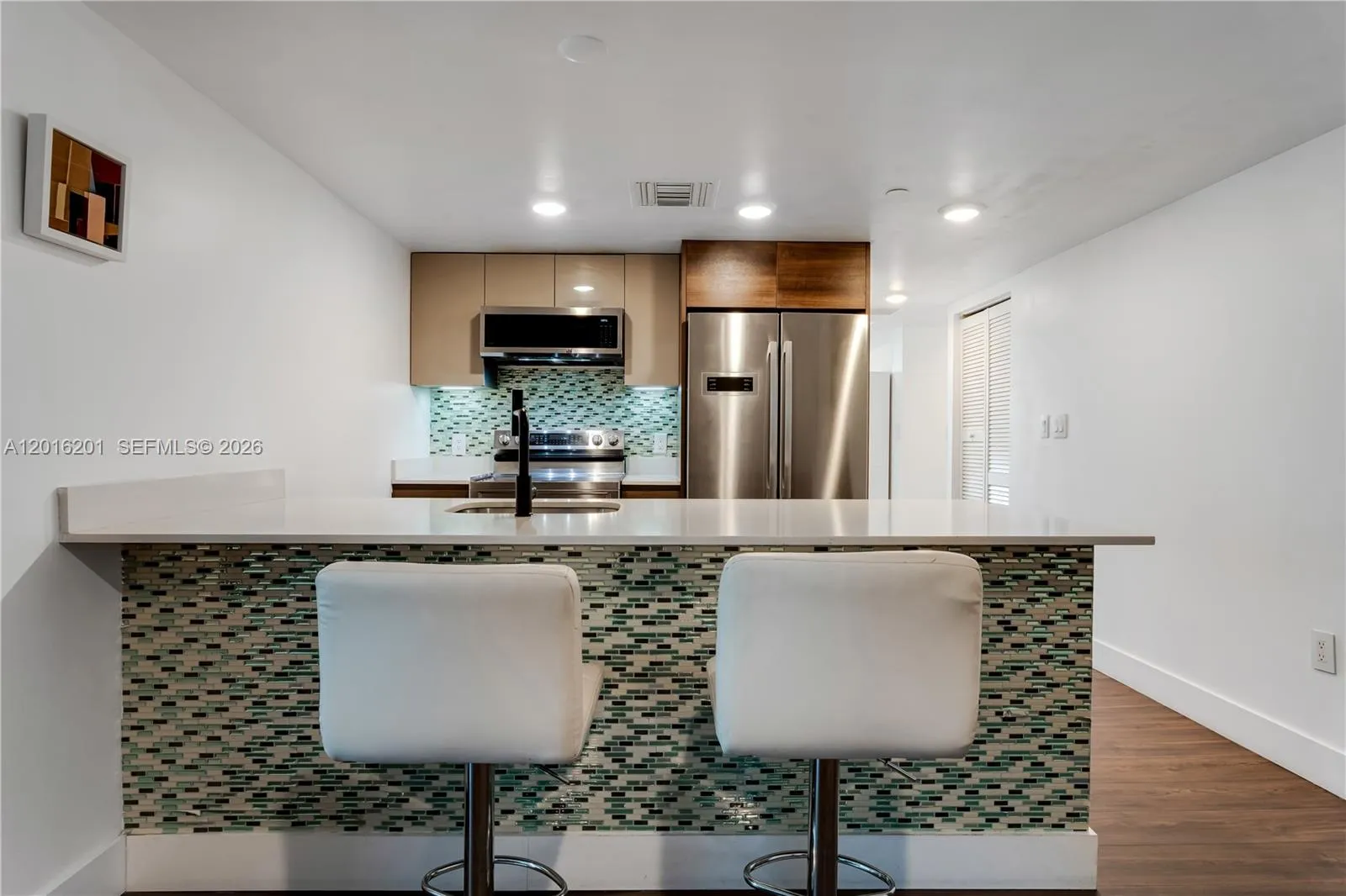 9261 E Bay Harbor Dr # 607, Bay Harbor Islands FL 33154