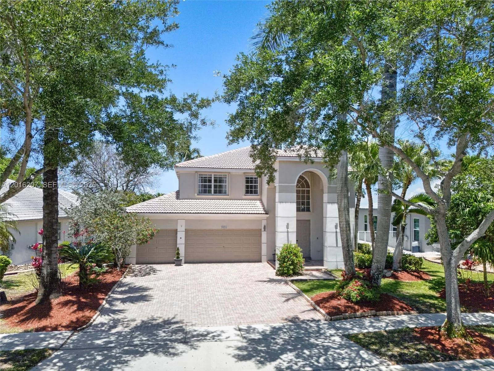 16735 NW 11th Street, Pembroke Pines FL 33028