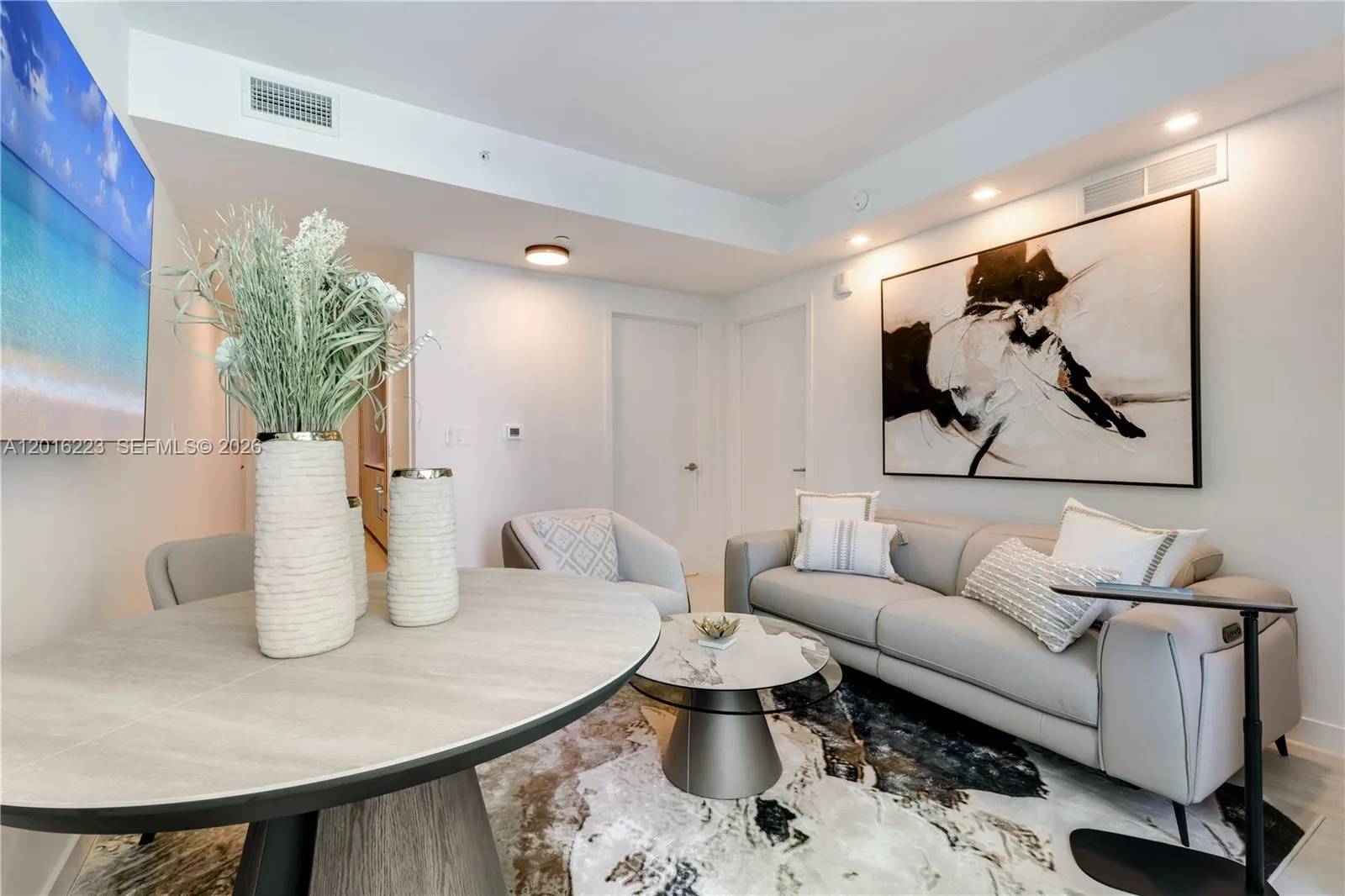 77 SE 5th Street # 3605, Miami FL 33131