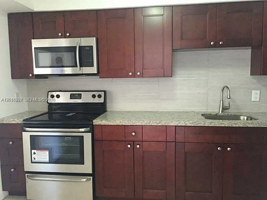 2005 Sans Souci Blvd # 305, North Miami FL 33181