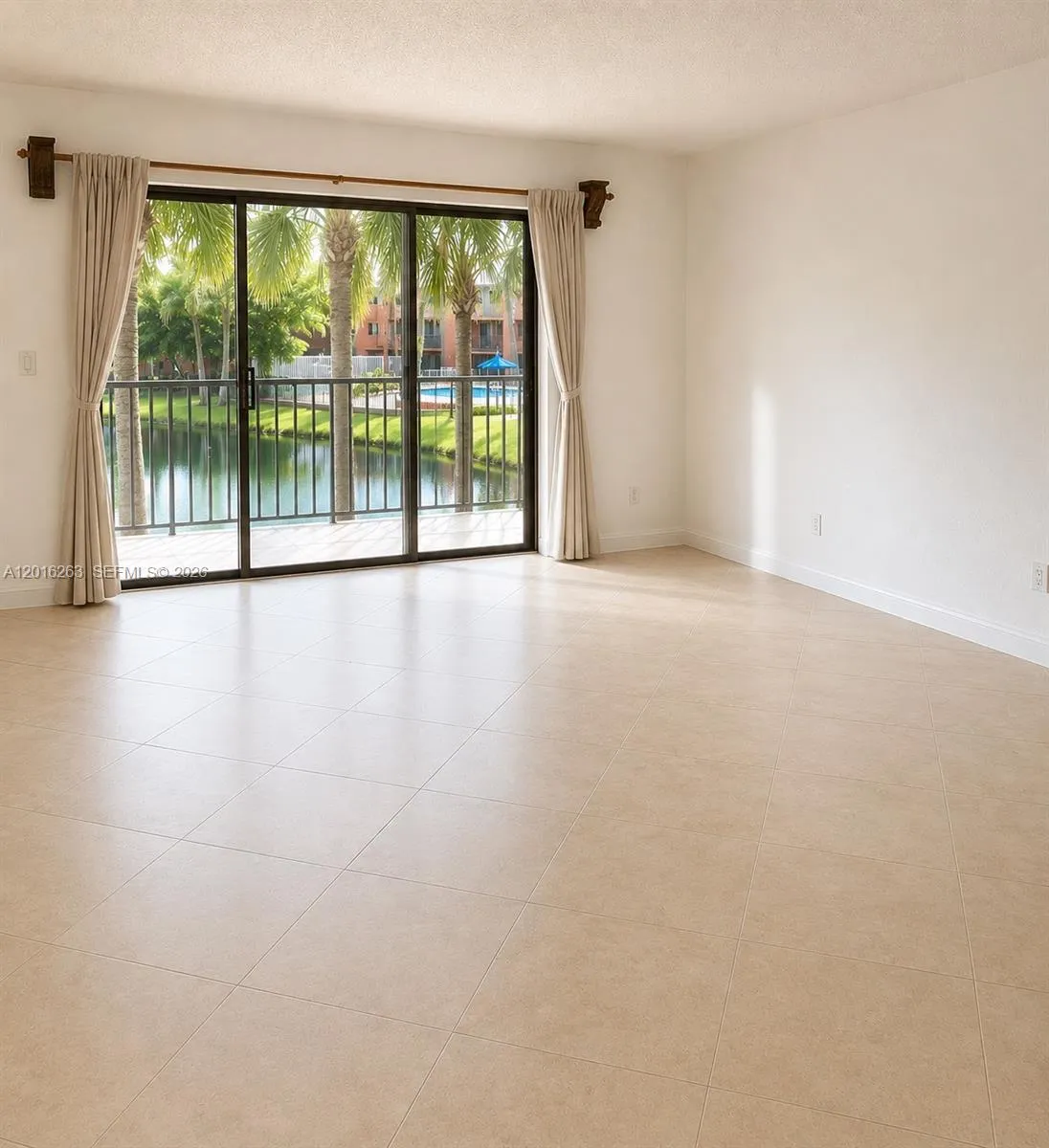 309 Lakeview Dr # 204, Weston FL 33326