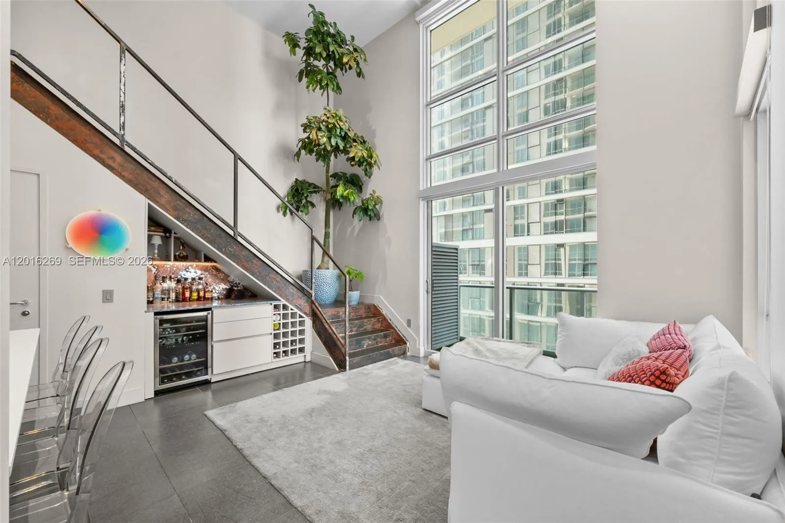 300 S Biscayne Blvd # L02, Miami FL 33131