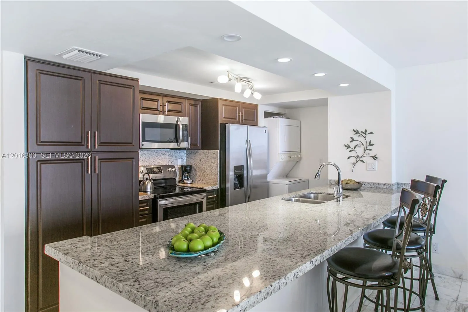 1717 N Bayshore Dr # 3751, Miami FL 33132