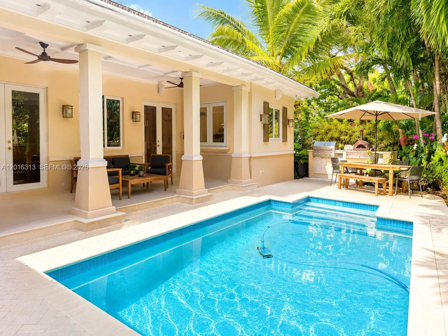 442 Amalfi Ave, Coral Gables FL 33146