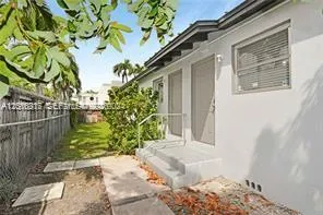 3581 SW 17th St, Miami FL 33145