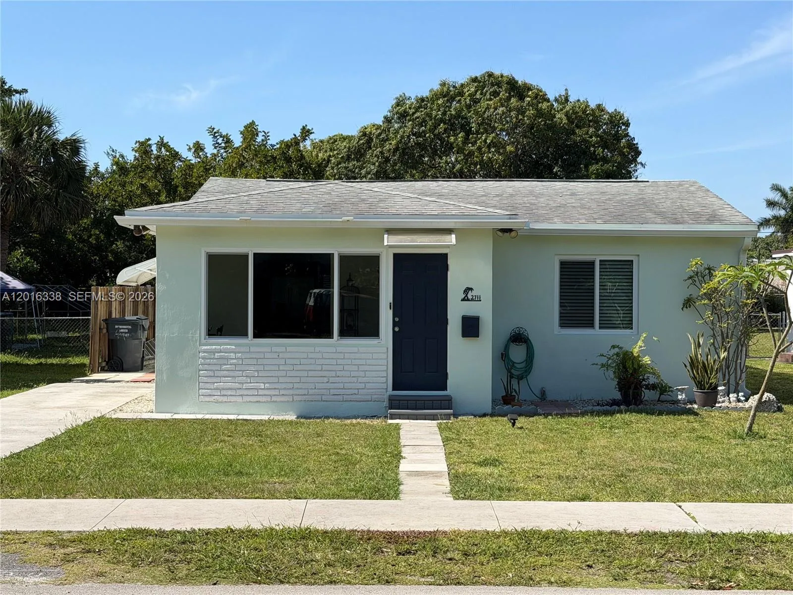 2711 Adams St, Hollywood FL 33020