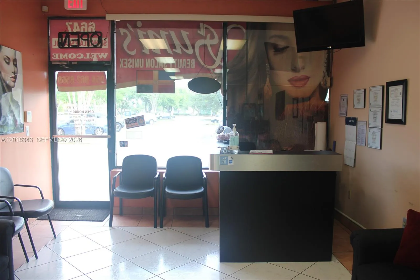 6647 Taft St, Hollywood FL 33024