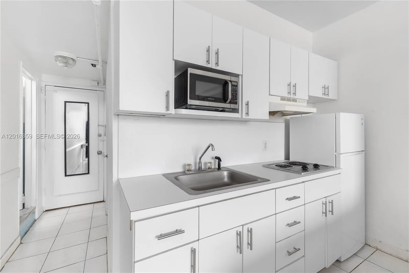 255 W 24th St # 432, Miami Beach FL 33140