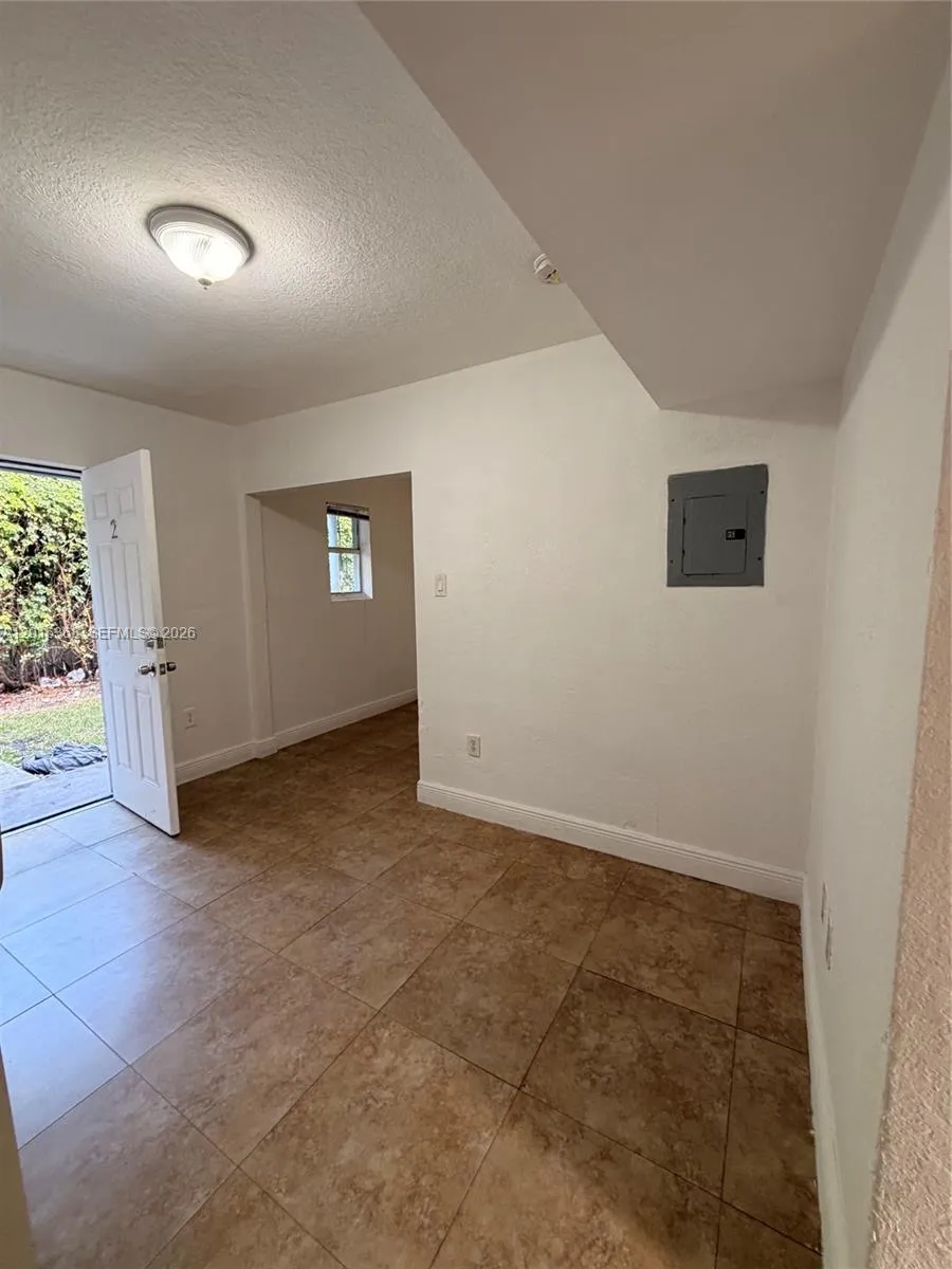 219 NW 10th St # 2, Miami FL 33136