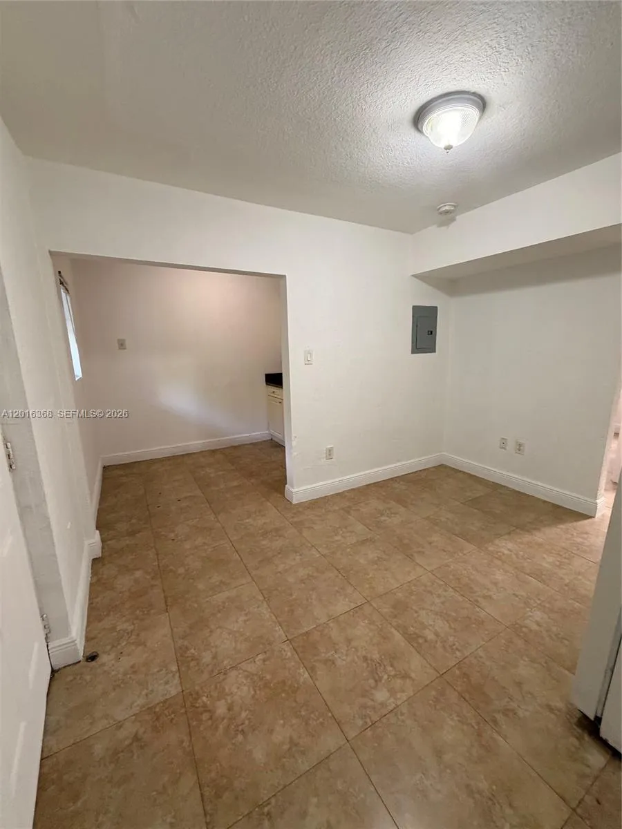 219 NW 10th St # 2, Miami FL 33136