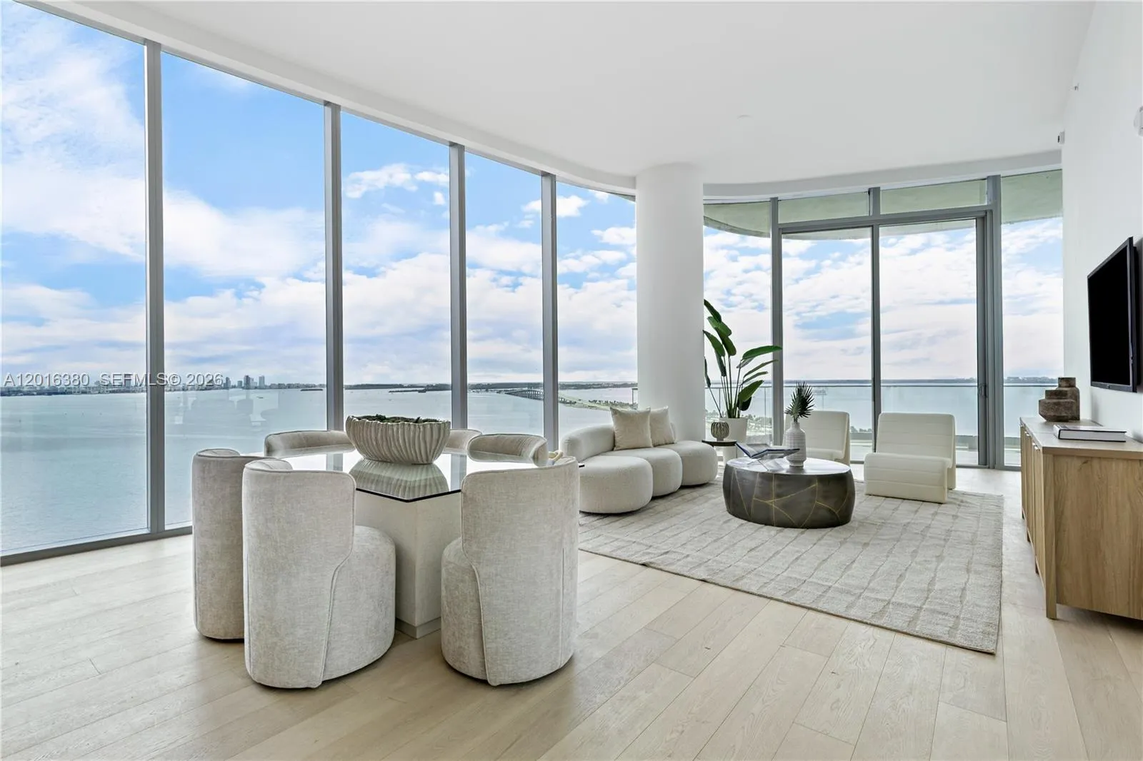 175 SE 25th road # 1601, Miami FL 33129