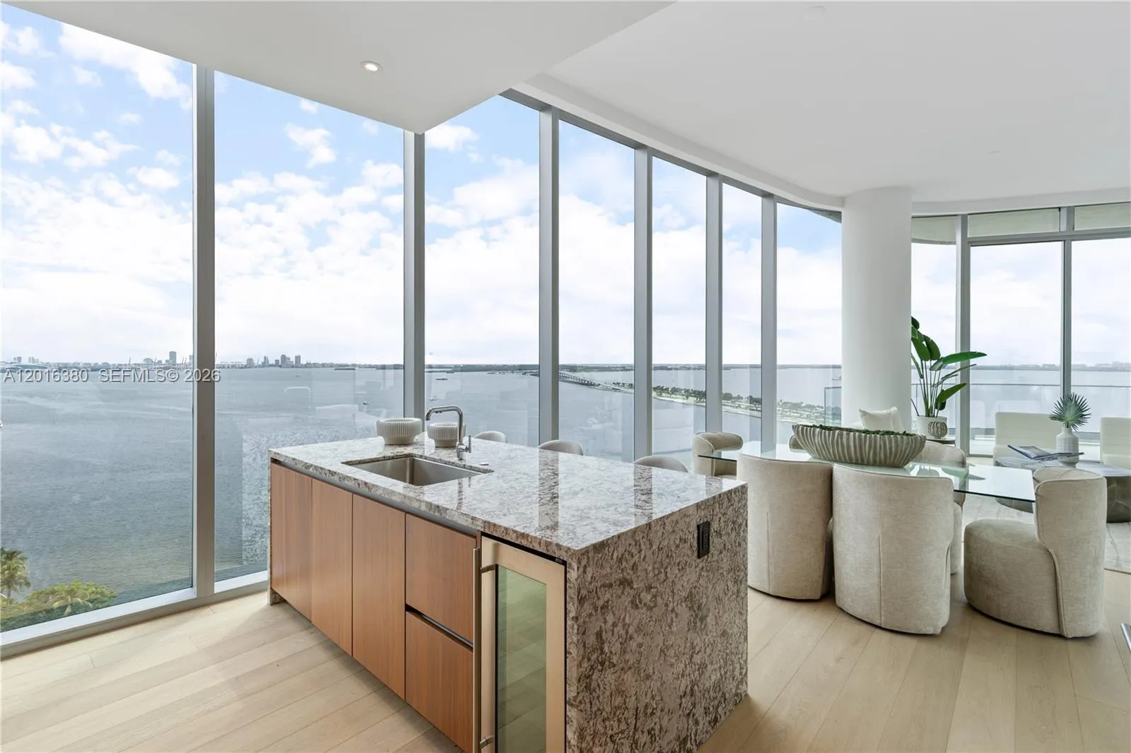 175 SE 25th road # 1601, Miami FL 33129