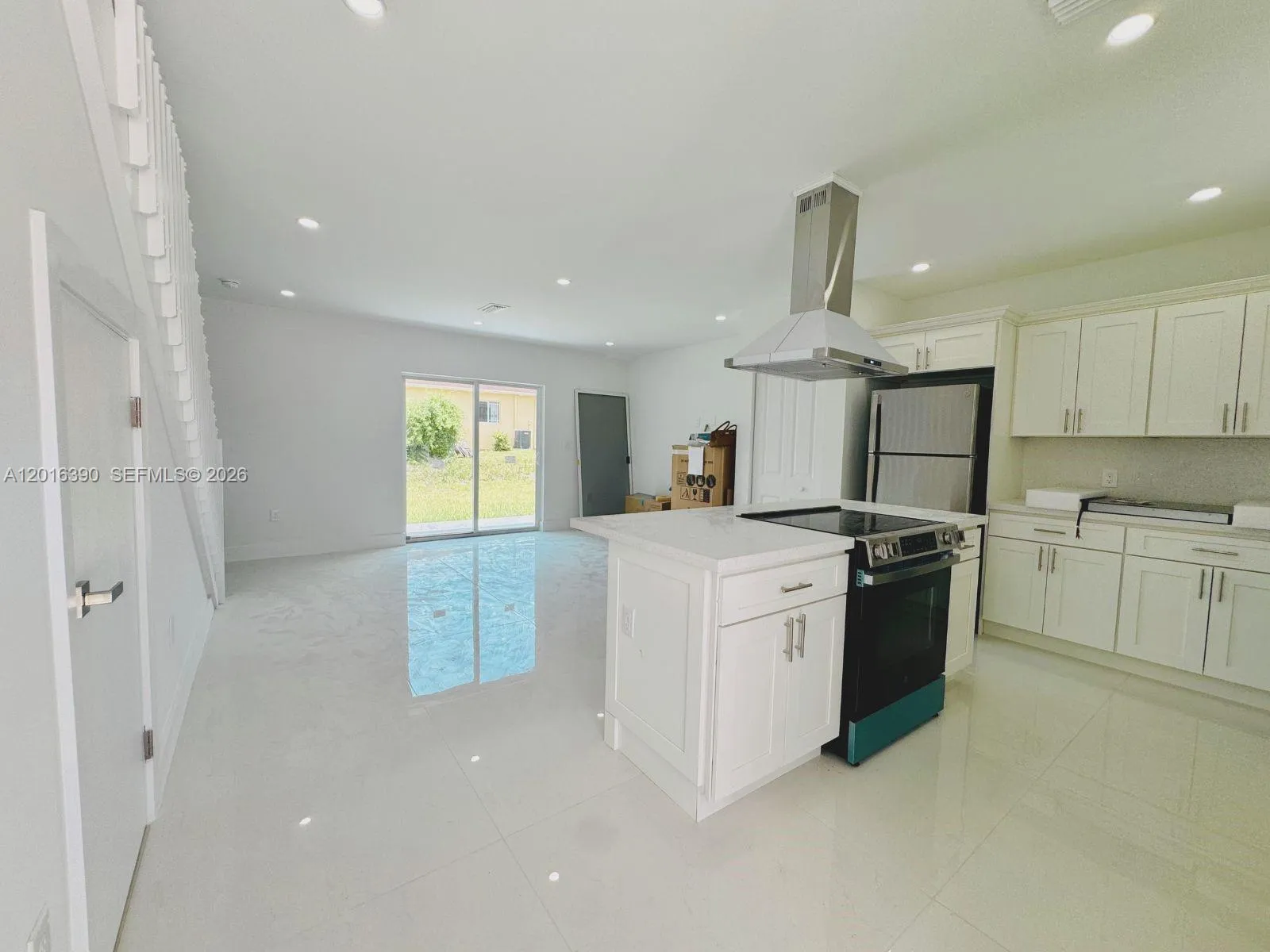 8005 NW 14th ct # 8005, Miami FL 33147