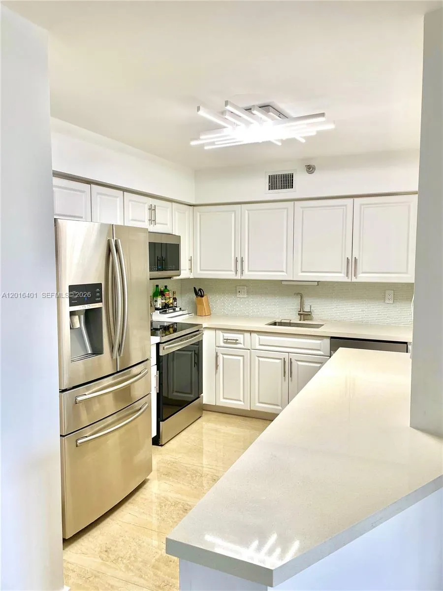 3400 NE 192nd St # 1511, Aventura FL 33180