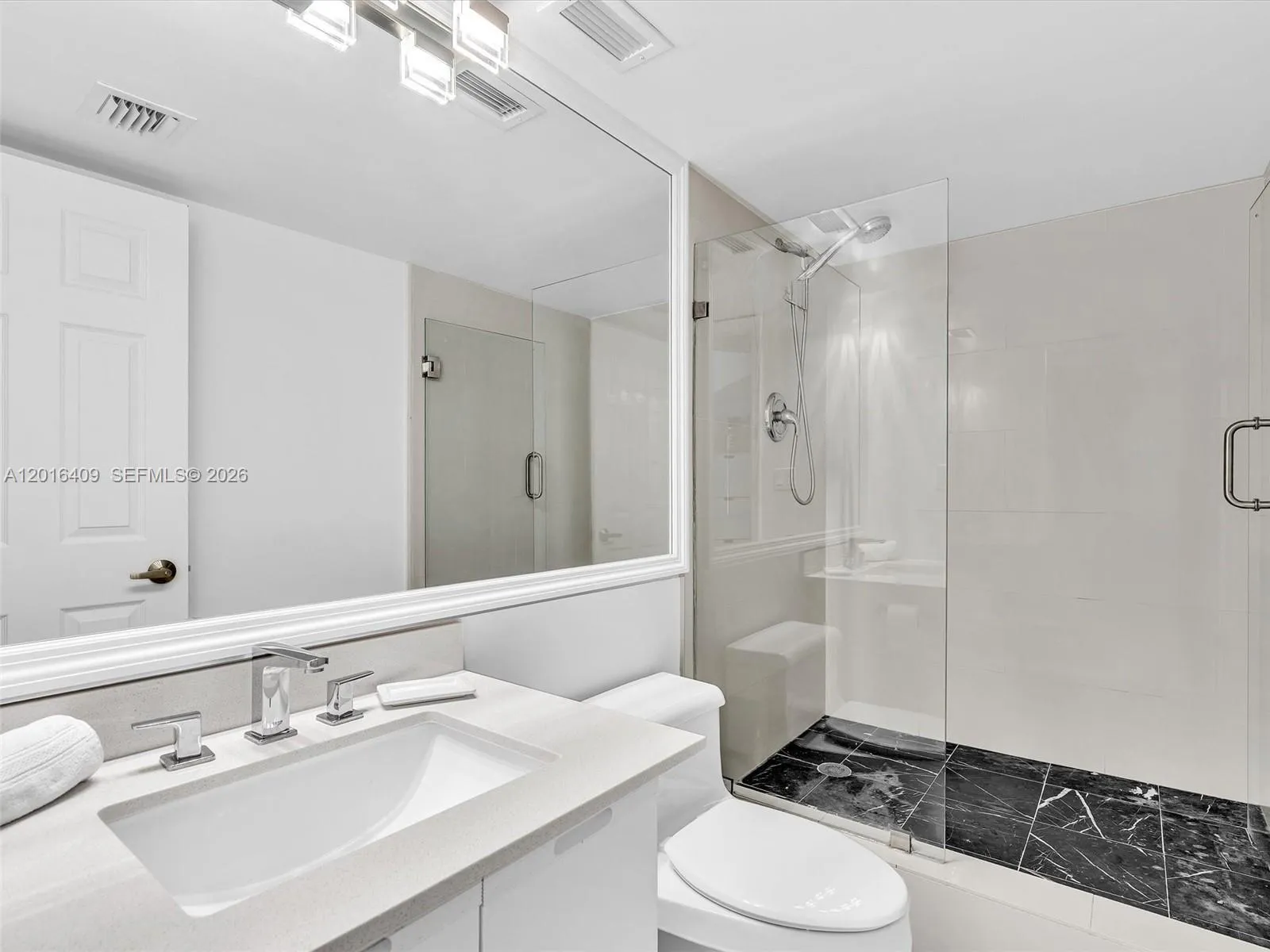 825 Brickell Bay Dr # 2048, Miami FL 33131
