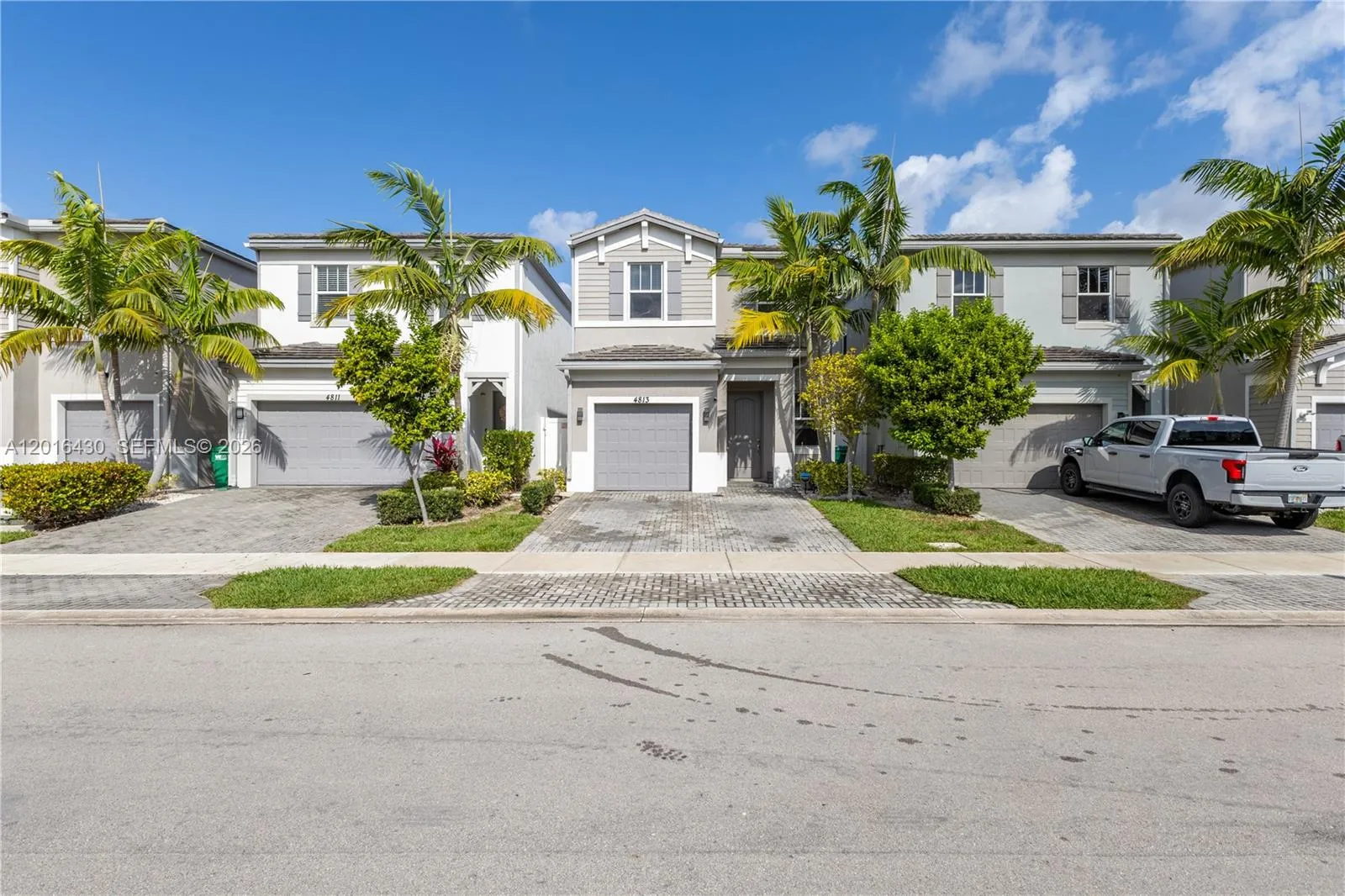 4813 NW 48th Ter, Tamarac FL 33319