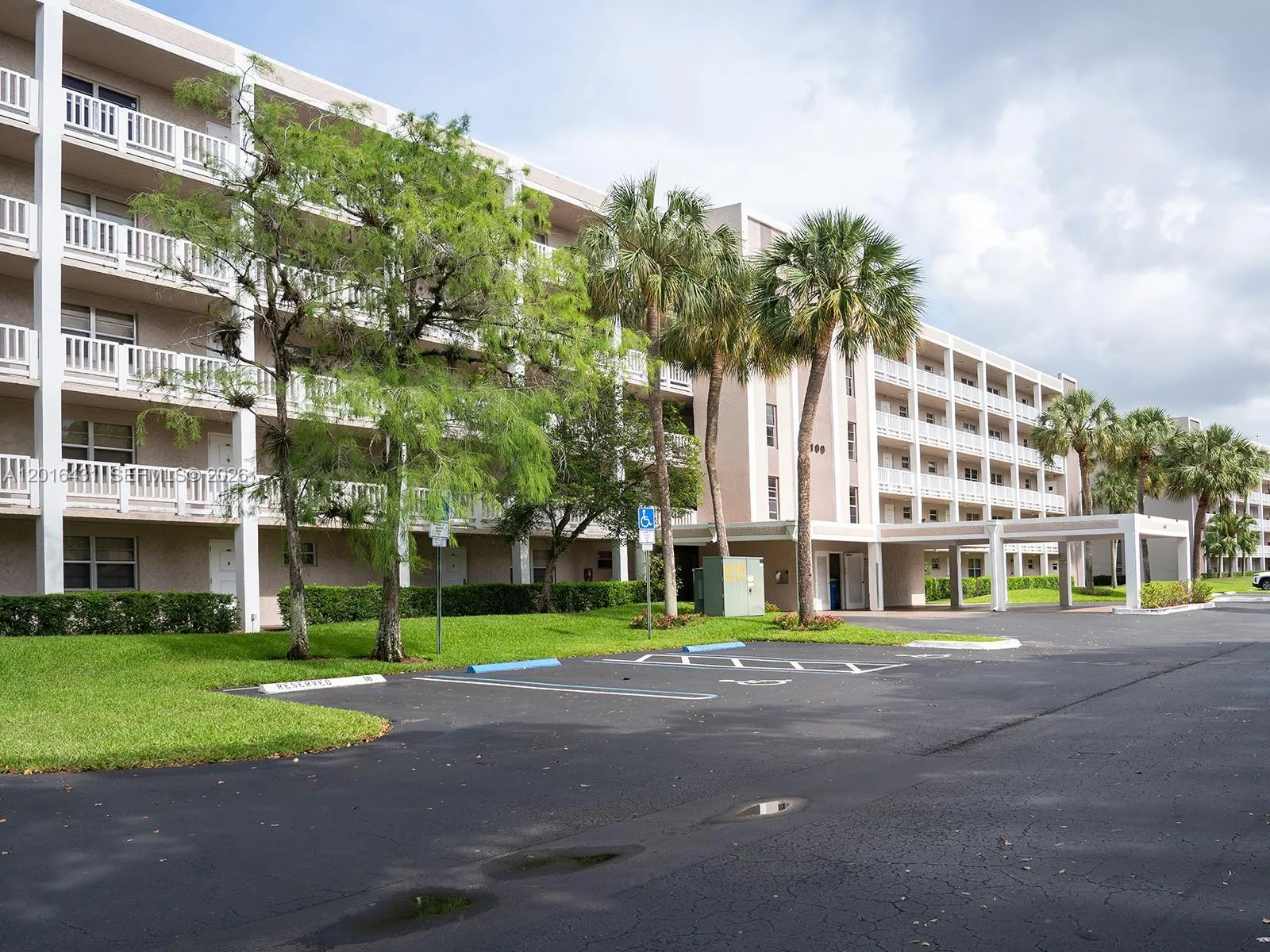 1100 NW 87th Ave # 308, Coral Springs FL 33071