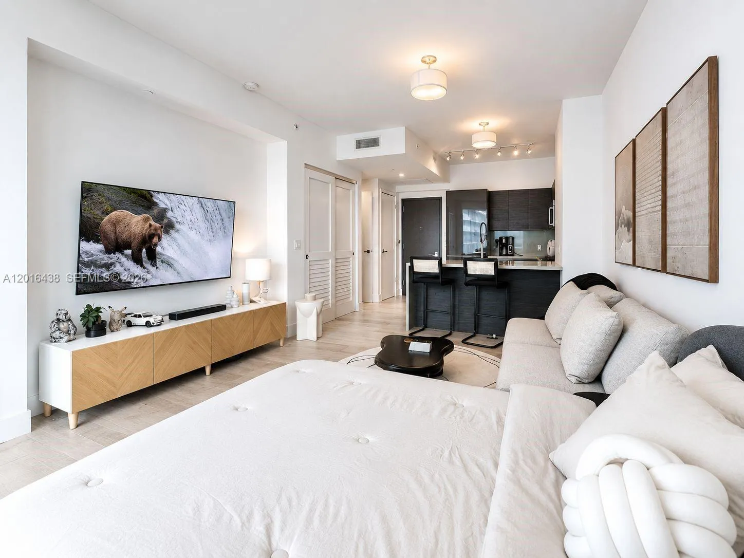 1080 Brickell Ave # 1705, Miami FL 33131