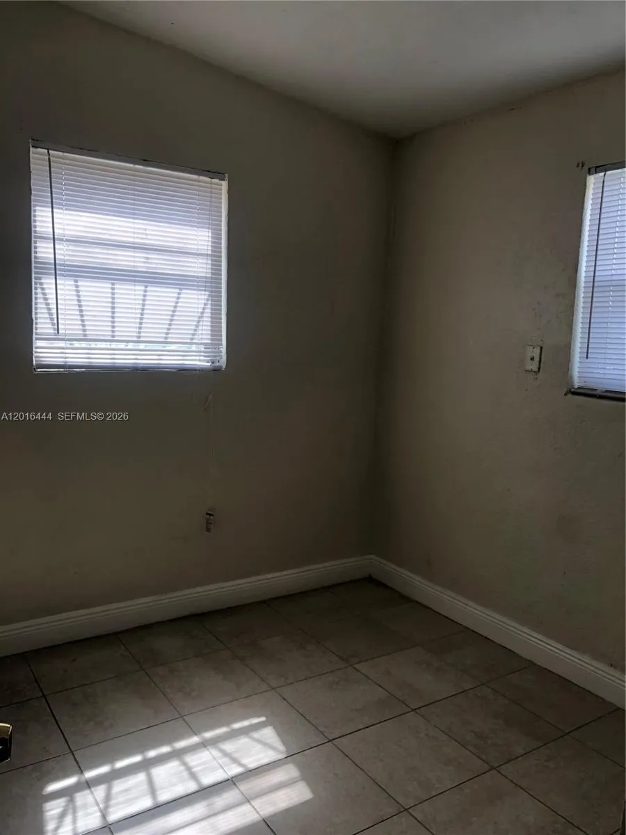 640 SW 7th St, Homestead FL 33030