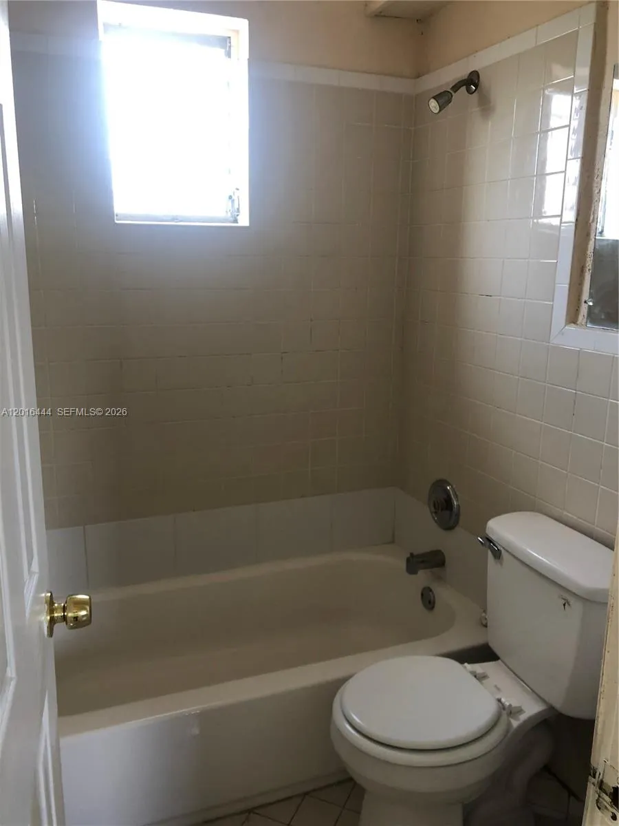 640 SW 7th St, Homestead FL 33030
