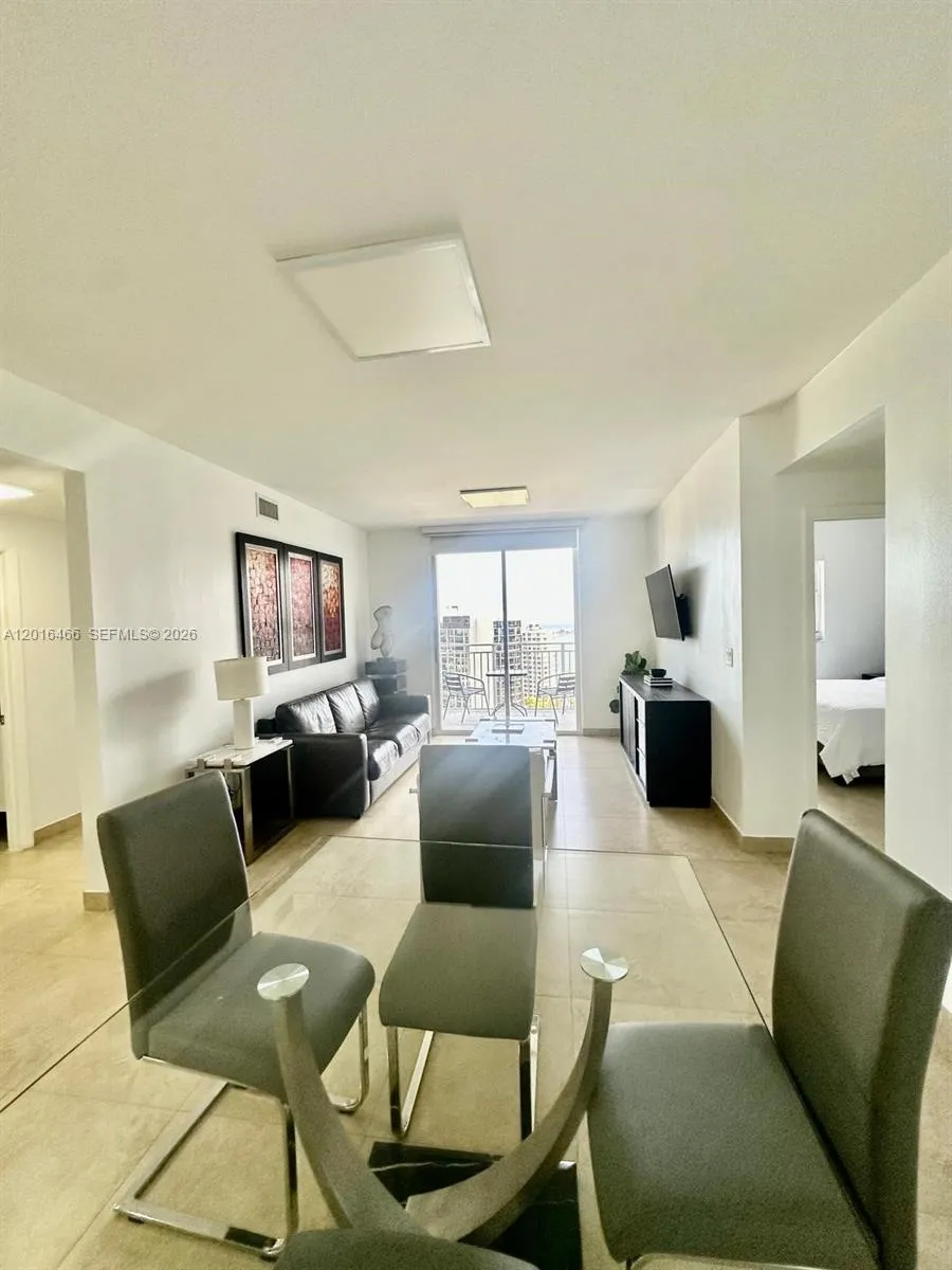 185 SE 14th Ter # 1905, Miami FL 33131