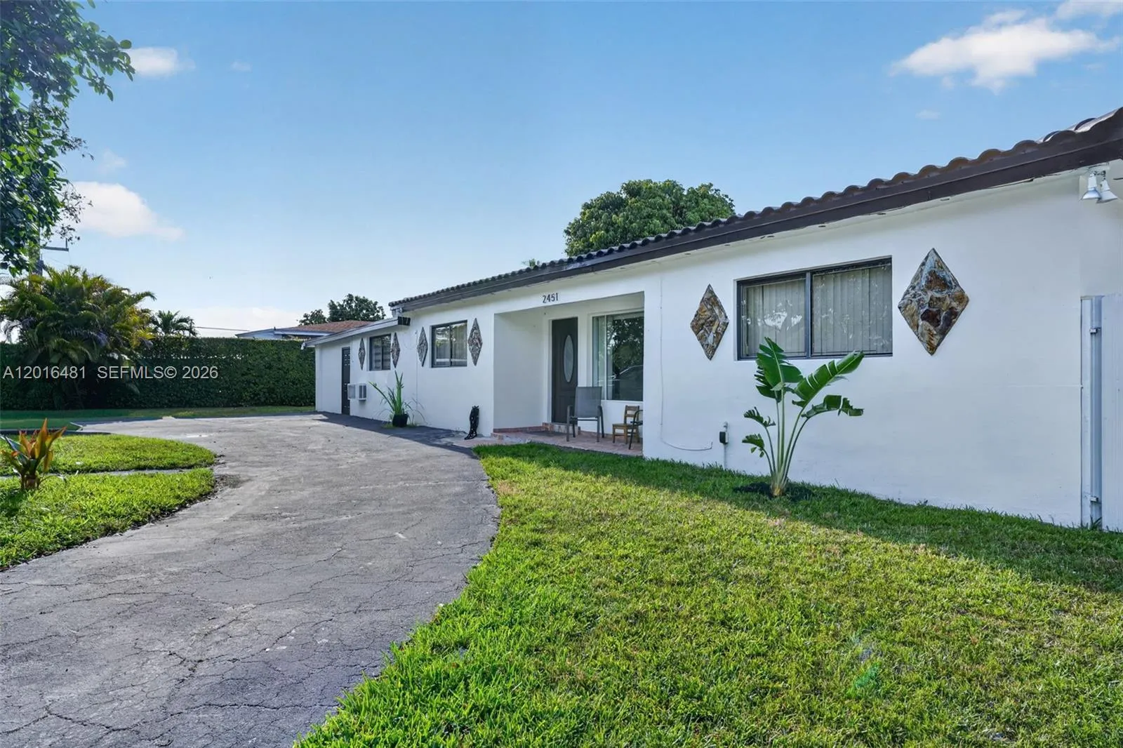 2451 NW 11th St, Miami FL 33125
