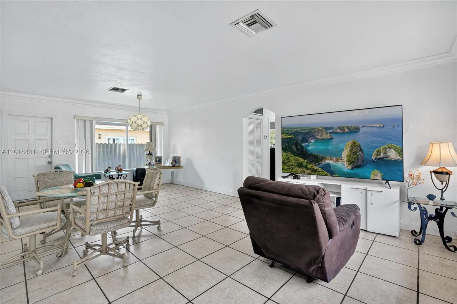 2451 NW 11th St, Miami FL 33125