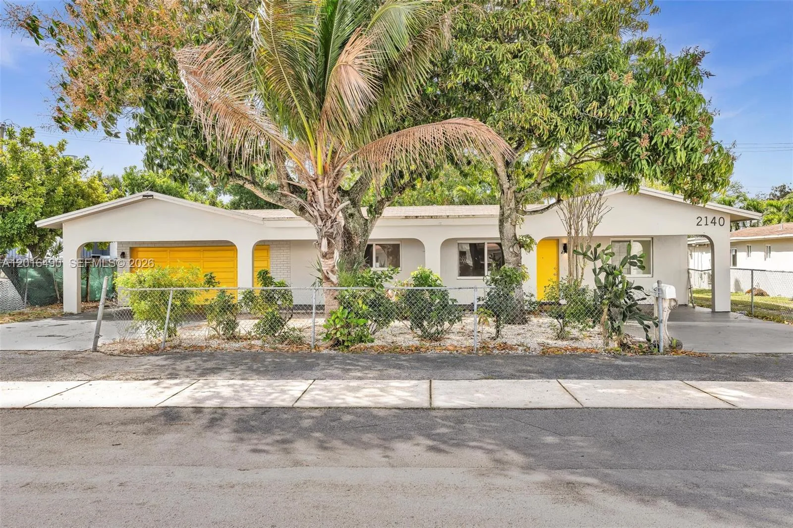 2140 NW 29th St, Oakland Park FL 33311