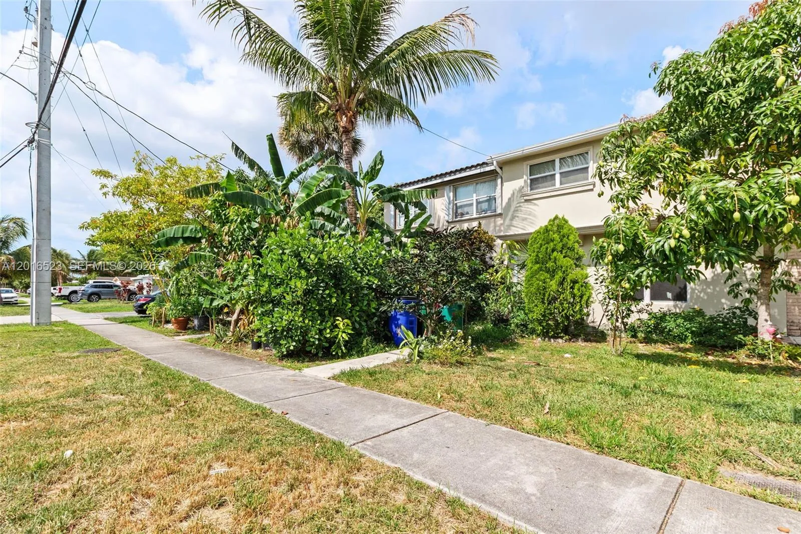 1363 NW 66th Ave, Margate FL 33063