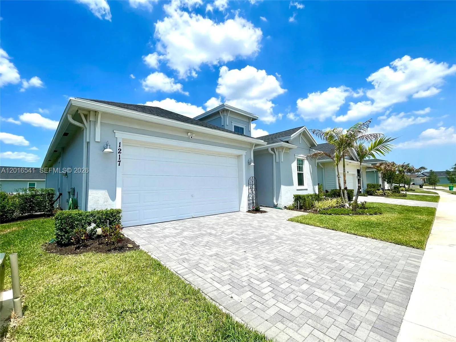 1217 SE Crosswood Way, Port St. Lucie FL 34984