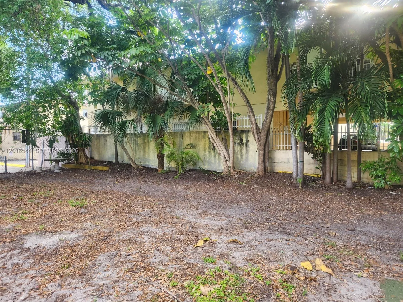 2470 NW 14th St, Miami FL 33125